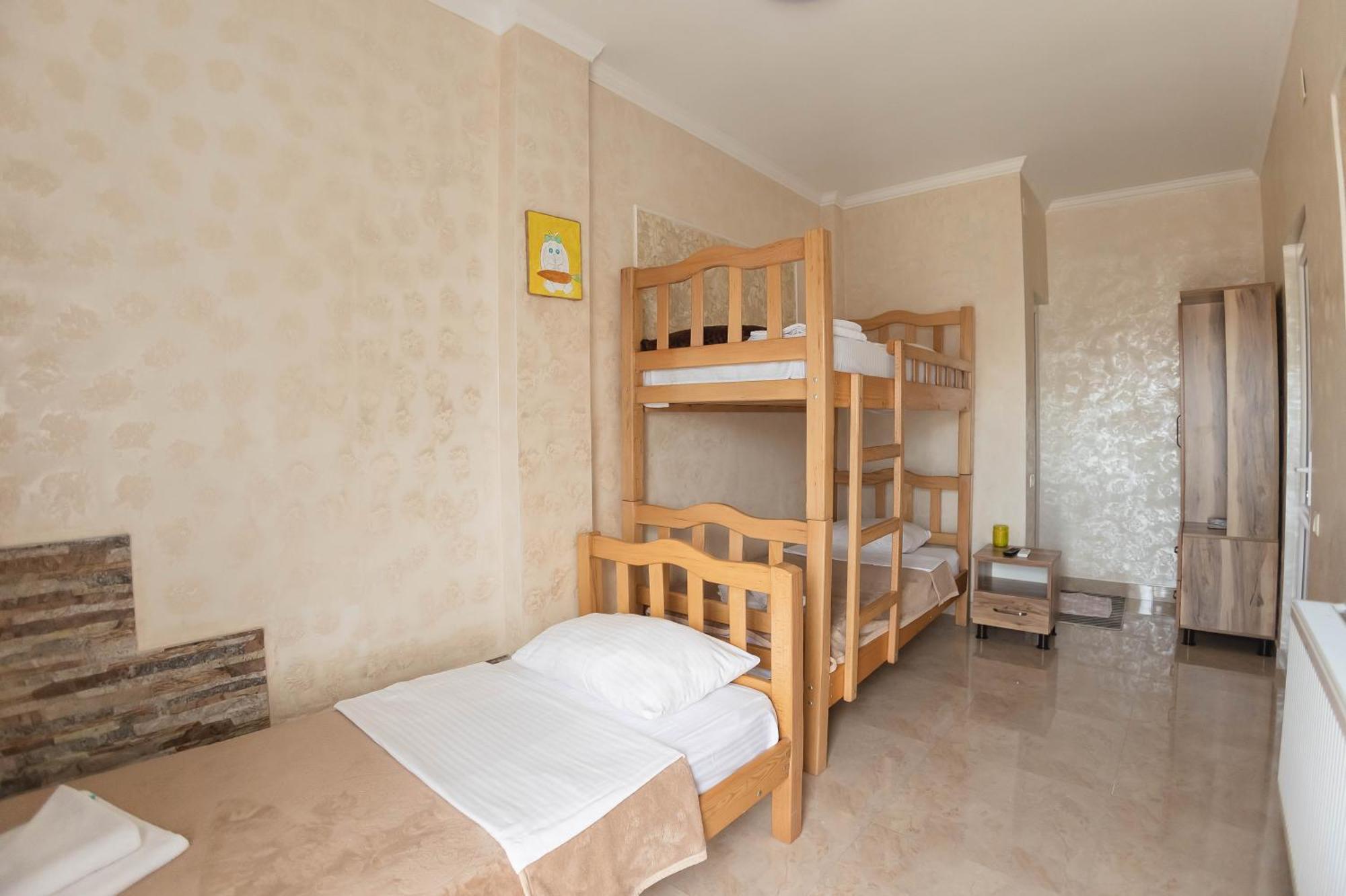 Guest House Ocean Force Batumi Exterior foto
